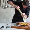 Pizzaschere mit Pizzaheber Bild 5