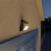 Philips LED Solarleuchte Outdoor Solar Fyns Sicherheitslicht für Wand, Abschaltautomatik, Bewegungsmelder, Tageslichtsensor, LED fest integriert, Neutralweiß, Tageslicht- und Bewegungssensor, 3000 Kelvin, 1000 Lumen, schwarz Bild 3