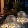 2er Set LED Solarleuchte, Kugel, Erdspieß, H 38 cm Bild 4