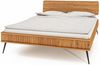 Bett Tula 1 Sonderlänge 180x210 Wildeiche massiv Holzkopfteil und Metallbeine Bild 1