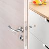 reer HandleGuard Türgriffschutz, 2er Set, Türklinkenabdeckung, Türgriff Schutz, Abdeckung, Kinder Sicherung, Grau, 70071 Bild 3