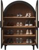 Elegantes Sideboard/Schuhschrank mit abgerundeter Außenseite, durchbrochenen Rattantüren und drei Regalen. Bild 2