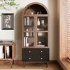 Sideboard mit Glastür, Nussbaumoptik, gewölbter Rahmen, verstellbaren Böden, Retro-Design, goldenen Griffen, hoher Stauraum Bild 4