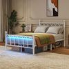 Metall-Bettrahmen, mit Vintage Kopf und Fußplatte, USB-Ladestation, LED-Bettrahmen, Heavy Duty Stahl Slat Unterstützung, Reichweite Unterbett-Speicher, Keine Box-Feder erforderlich, Weiß, 120x200cm Bild 2