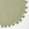 Homescapes Badematte Runde Badematte Blume, 60 cm – Badvorleger salbeigrün mit Pompons, Höhe 20 mm, 60 cm Bild 4