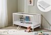 Babybett Kinderbett Gitterbett 60x120 mit Matratze höhenverstellbar & herausnehmbare Sprossen | Buchenholz weiss sehr stabil Made in Europe Bild 2