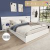 Merax Doppelbett 180*200cm, Holzbett, mit USB-Anschluss, elektronischer Uhr, Bluetooth-Lautsprecher, Farblichtleiste, integrierter Matratze, 2 Nachttischen (ohne Schubladen), Matratze nicht enthalten, weiß Bild 3
