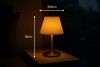 BOLD LED Tischlampe Akku Outdoor/LED Tischleuchte kabellos/Solarlaterne für außen (USB-C Anschluss + Solar | Akku für bis zu 6Std Laufzeit | IP44 Terrassen Lampe | 3stufig dimmbar & Nachtlicht) Bild 2