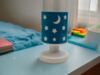 LED Akku Tischleuchte Petrol mit Mond & Sternen per USB aufladbar, Höhe 20cm Bild 4