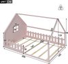 Kinderbett 140x200 cm im Haus-Design, Kiefernholz + MDF, mit Geländer – sicheres, kindgerechtes Flachbett in Rosa Bild 4