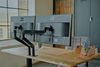 KAWOLA Schreibtisch LORA mit Monitorhalterung elektrisch höhenverstellbarer Schreibtisch 140x85cm mit Baumkante massiv Bild 4