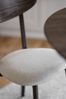 Stuhl Ami Eiche 2er Set aus massiver Eiche, skandinavisch gepolstert, Braun / Sand, robust und FSC-zertifiziert Bild 4
