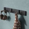 Mai & Mai Wandgarderobe Wandhaken Garderobenleiste Garderobenhaken mit 4/6 klappbaren Haken, Faltmechanik und Anti-Rutsch-Textur Bild 2