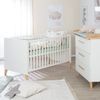 roba Kombi-Kinderbett Leon 70x140 cm - Babybett mit 3 Schlupfsprossen & 3-fach höhenverstellbarem Lattenrost - Gitterbett ab Geburt bis 7 Jahre - Umbaufähig - Modernes Design mit massiven Füßen - Weiß Bild 4
