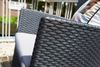 Dmora Loungeset für draußen Brooks, Outdoor-Lounge mit Couchtisch, Terrassenset mit Kissen, 62x60 h89 cm, Anthrazit Bild 5