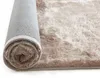 Vente-unique - Hochflorteppich ultraweich - 140 x 200 cm - Taupe mit Beige-Schimmer - DOLCE Bild 3