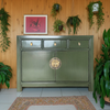 Vintage Kommode Oliv Olivgrün Messingkreis chinesisch Schrank Sideboard Kolonial-Stil Antik-Stil Lowboard asiatisch orientalisch Fernost shabby-chic Landhaus Bild 4