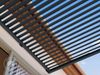 PRIMEYARD Terrassenüberdachung 3x4 m Aluminium-Pfosten mit Lamellendach aus Stahl anthrazitfarbene Anbau-Pergola Bild 5
