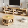Merax Couchtisch und TV-Schrank Set, Rundcouchtisch mit geschwungenem TV-Schrank, umlaufende vertikale Reliefstruktur, Schiebetüren, MDF-Korpus, Metallgriffe, kugelförmige Metallfüße, vielseitiger Stauraum, Natur Bild 2