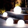 4er Set LED Solar Kugelleuchten in verschiedenen Größen Bild 3
