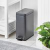 mDesign Tretmülleimer Abfalleimer Papierkorb 10L Inneneimer Metall Dunkelgrau Bild 3