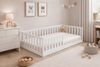 Baby-Delux Einzelbett Montessori Bodenbett, Kinderbett 90x200 cm Weiß Jugendbett mit Rausfallschutz Matratze Bild 2