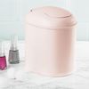 Mülleimer Kosmetikeimer Schwingdeckel Abfalleimer 2er Set mDesign hellrosa Bild 3