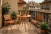 Liadomo Gartentisch Lesina, runder Bistrotisch, Balkontisch, Outdoor-Esstisch Ø 80 cm (robuster Alu-Tisch für Terrasse & Balkon, 1 Tisch), Outdoor-Tisch in Orange, rund Bild 4