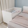 roba Babyzimmer Set Leon 3-teilig - Baby- & Beistellbett 60x120 cm, Wickelkommode mit 3 Schubladen & Kleiderschrank mit 2,5 Türen - Griffe & Füße aus Massivholz - Skandinavisches Design in Weiß / Othello Eiche Bild 5