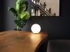 Kleine LED Tischleuchte Glaskugel Lampenschirm Opalweiß, Ø 15cm Bild 5