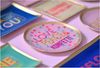 Giftcompany Schmuckkassette Glasteller Love Plates Schön dass es Dich gibt (21cm) Bild 3