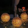 LED Solarleuchte, Dekorgeflecht-Kugel, D 20 cm Bild 4