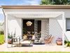 PRIMEYARD Terrassenüberdachung 3x4 m Aluminium-Pfosten mit Lamellendach aus Stahl weiße Anbau-Pergola Bild 2