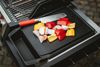 Enders® Grill MAGS, Schneidebrett, magnetisch, extragroße Schneidefläche ca. 26x36 cm, abnehmbare Auffangschale, kein Verrutschen dank Magnet, spülmaschinengeeignet, Brett, Grillzubehör, schwarz #7824 Bild 3