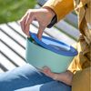 Koziol Schale 1,3l mit Deckel Nora Box sweet green/strong blue Bild 3