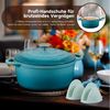 Zedelmaier Bräter Gusseisen Topf 22/24/26cm Incl. Silikon Topflappen Topfuntersetzer, (Set, 1 Pot mit 1 lid, 2 Ofenhandschuhe, 1 Topfuntersetzer), Backofengeeignet Induktionsgeeignet Zum Braten, Schmoren, Kochen Bild 3