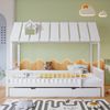 Bett 120x200 cm mit Rollbett und Dach – Hausbett mit 3-seitigem Gitter, Kiefer/MDF, Weiß Bild 2