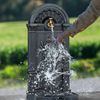 Relaxdays Standbrunnen Antik Bild 4