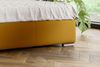 99rooms Justin Polsterbett ohne Bettkasten 200x200 cm Velours MONOLITH Gelb Bild 3
