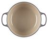 Le Creuset Signature Gusseisen-Bräter mit Deckel, Für alle Herdarten und Induktion geeignet, Rund, Flint, 20,0 cm, 2.4 Bild 4