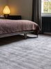 Viskose-Teppich Handgewebt Glänzend | Designerteppich Wohnzimmer | Luxuriöser Bodenbelag | Zeitgenössisch | Silber, 120x170cm, 17mm Gesamthöhe | Bari von Kadima Design Bild 2