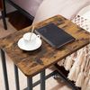 VASAGLE Beistelltisch 2er Set,Sofatisch mit Rollen, C-Form, mobiler Kaffeetisch, 35 x 50 x 60 cm, Wohnzimmertisch mit Metallgestell, für Laptop, Industrie-Design, vintagebraun-schwarz LCT644B01 Bild 3