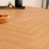 HOME DELUXE Essgruppe Oval inkl. Sternfuß - 200 x 120 cm Fishbone Oak 4 Stühle Creme Bild 3