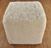 KUHFELL online & NOMAD Hocker Hocker Ottomane Sitzwürfel Pouf echtes Lammfell 40 x 40 x 40 cm kurzwollig, Einzelstück, Naturprodukt, Weich, Schmutzabweisend, Pflegeleicht Bild 2