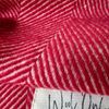 WoolOnly Wolldecke Plaid mit Fransen 130x180 cm, Herringbone Rot-natur Bild 2