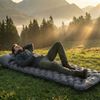 Sekey Selbstaufblasende Isomatte mit Kissen, Outdoor 10cm dicke Campingmatte Ultraleicht, Grau Bild 3