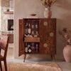 Barschrank Akazie Massivholz 75x96cm Bar Möbel mit Waben Muster - Design Hausbar mit Türen - Weinschrank mit Glashalter - Getränkeschrank - Holz Bar Wohnzimmer Handmade Bild 2