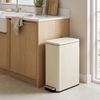 SONGMICS Mülleimer Küche 50 L, Tretmülleimer mit Softclose-Deckel, herausnehmbarer Inneneimer, Stahl, 15 Müllbeutel, creme Bild 2