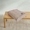 s.Oliver 'Oro' Wohndecke, flauschig, warm & waschbar, Polyester sand, 150x200 cm Bild 2