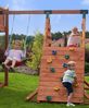 Fungoo Spielturm "Fortress Spider+", teak,mit Rutsche, Holzdach, Griffe, Leiter, Kletterturm und Schaukel Bild 2